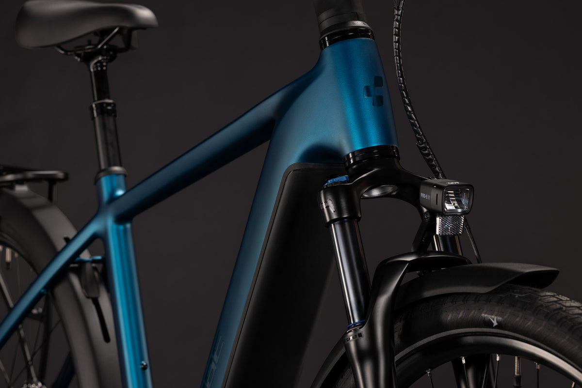 CUBE TOURING HYBRID PRO 800 URBAN eBIKE 2027 ELECTRICBLUE 'N' PRIZM
