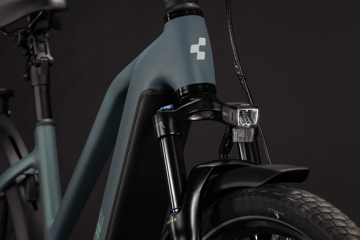 CUBE TOURING HYBRID DELUXE SLX 800 URBAN eBIKE 2027 GREENGRANIT 'N' GREEN (TRAPEZE)