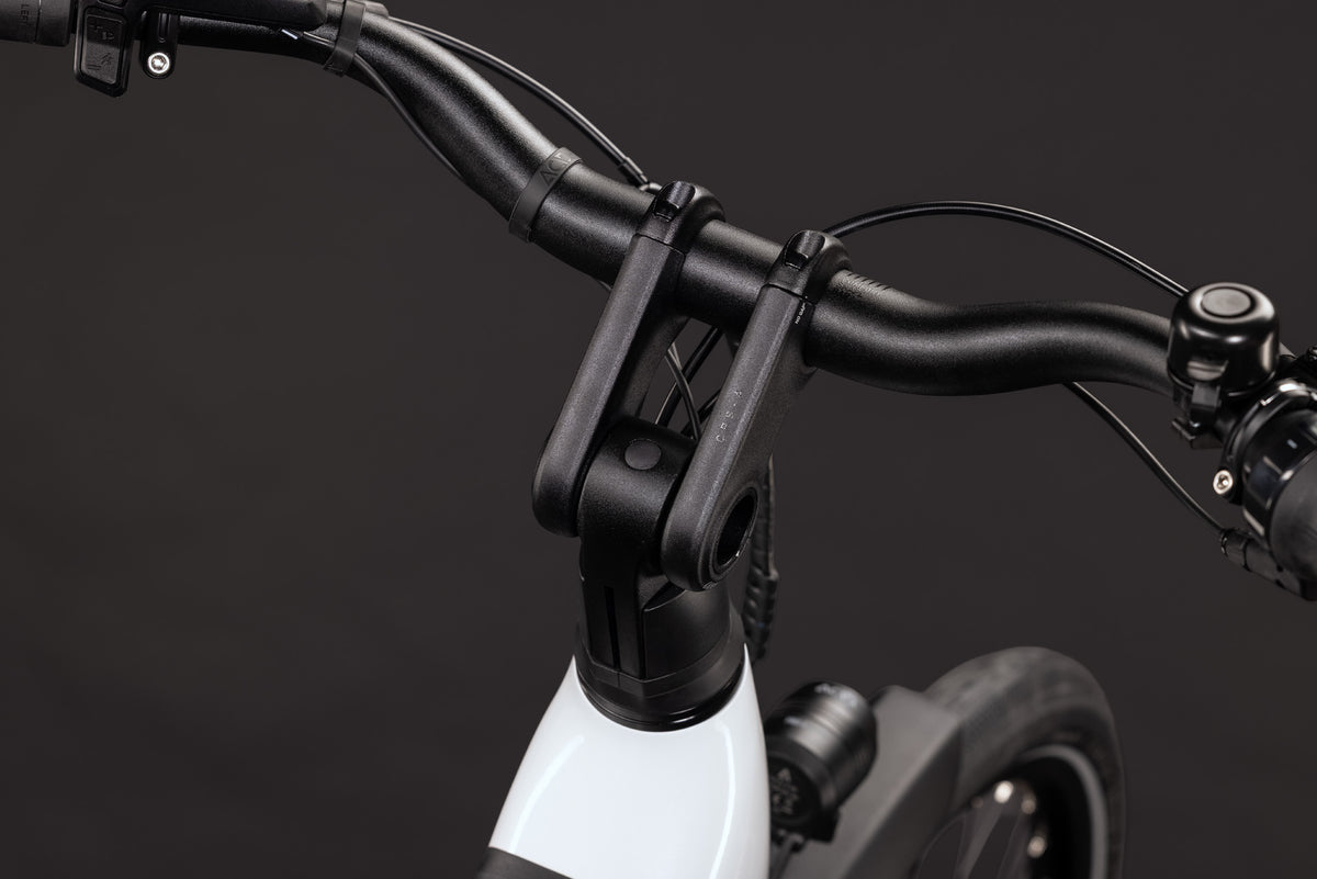 CUBE SUPREME RT HYBRID COMFORT EX 600 URBAN eBIKE 2027 METALLICWHITE 'N' REFLEX (EASY ENTRY)