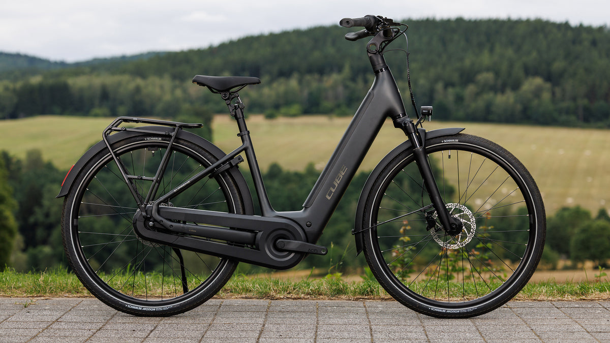 CUBE SUPREME HYBRID COMFORT PRO 600 URBAN eBIKE 2027 GREY 'N' CHROME (EASY ENTRY)