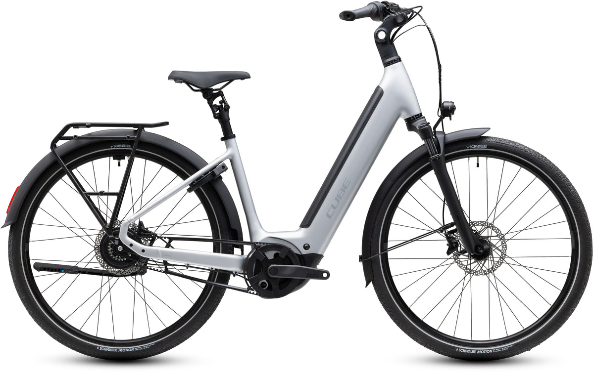 CUBE SUPREME HYBRID DELUXE PRO 600 URBAN eBIKE 2027 SILVERSTAR 'N' REFLEX (EASY ENTRY)