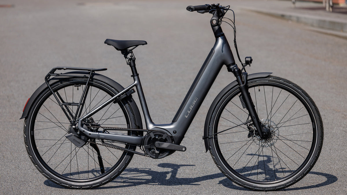 CUBE SUPREME HYBRID DELUXE SLT 600 URBAN eBIKE 2027 SLABGREY 'N' CHROME (EASY ENTRY)