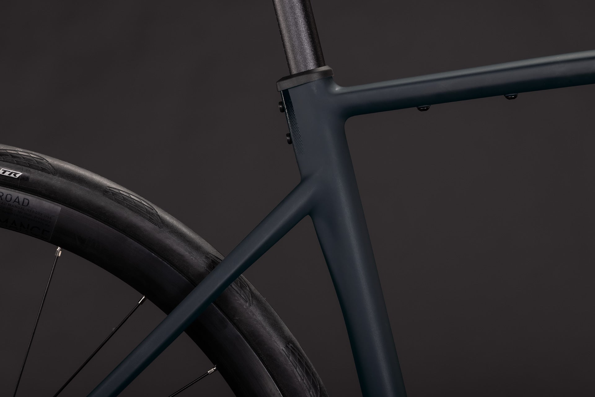 CUBE ATTAIN SLX ROAD BIKE 2027 BLACK 'N' CHROME