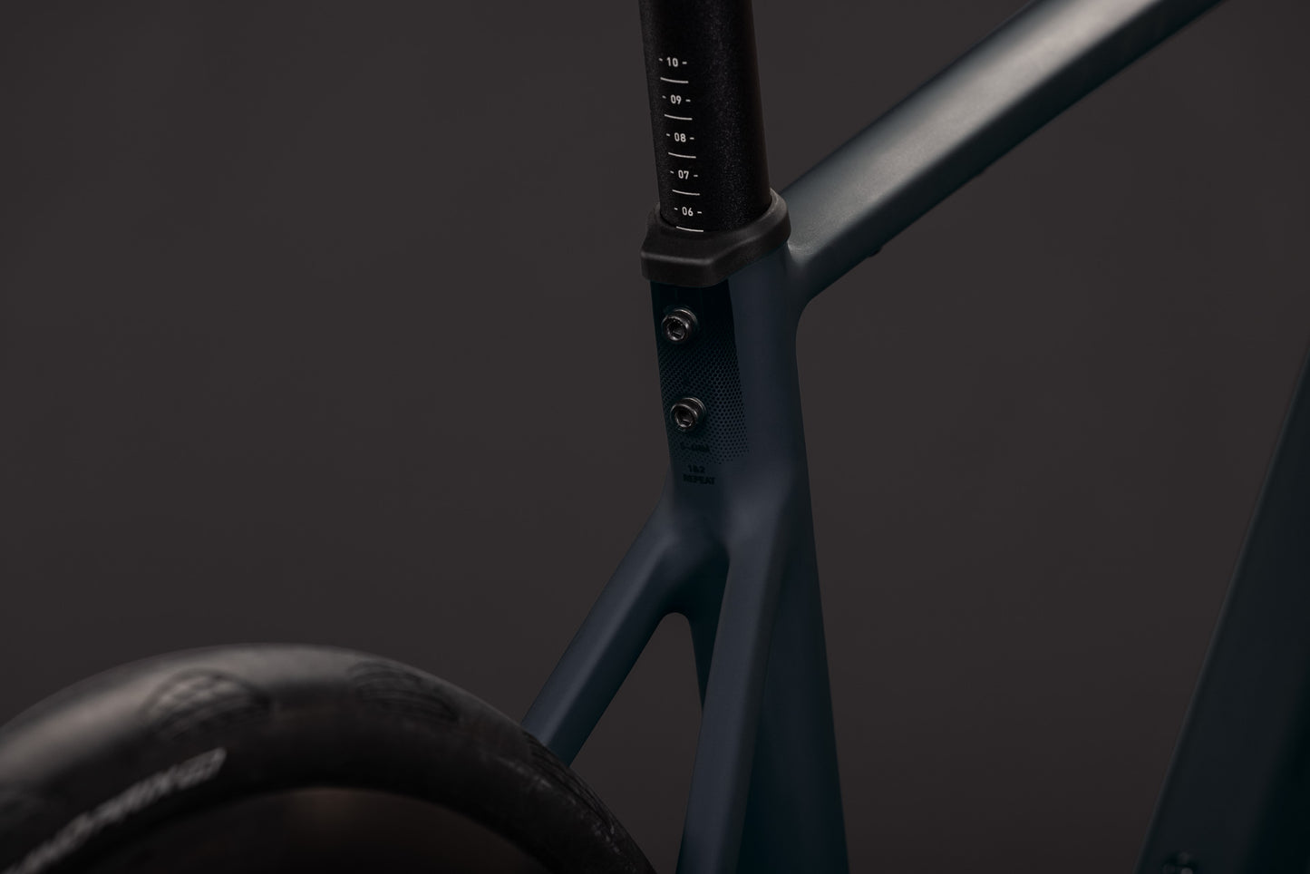 CUBE ATTAIN SLX ROAD BIKE 2027 BLACK 'N' CHROME