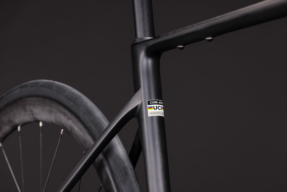 CUBE ATTAIN C:62 RACE ROAD BIKE 2027 CARBON 'N' COALCHROME