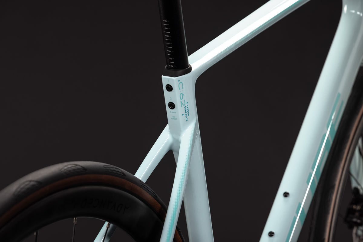 CUBE ATTAIN C:62 RACE ROAD BIKE 2027 FROSTYMINT 'N' MINT