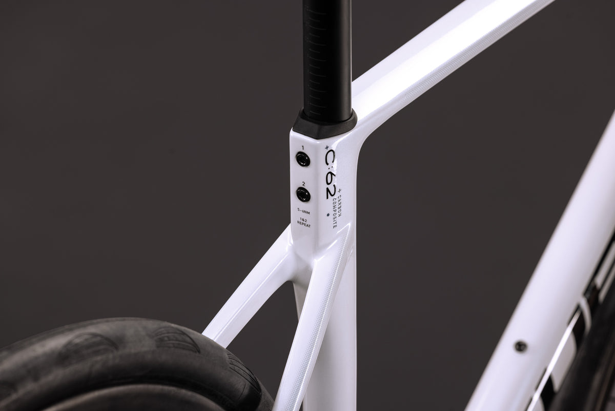 CUBE ATTAIN C:62 SLX ROAD BIKE 2027 METALLICWHITE 'N' BLACK
