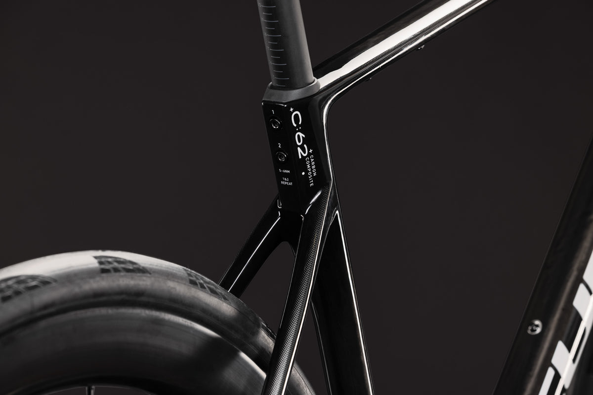 CUBE ATTAIN C:62 SLT ROAD BIKE 2027 CARBON 'N' WHITE