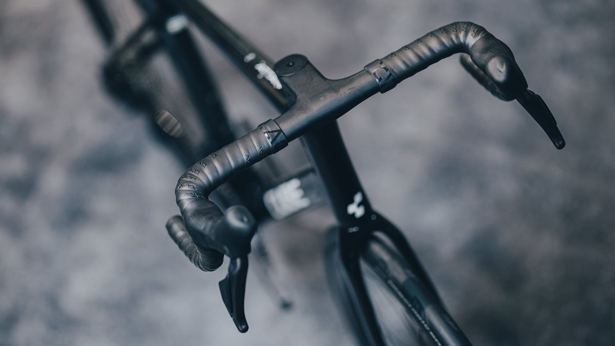 CUBE ATTAIN C:62 SLT ROAD BIKE 2027 CARBON 'N' WHITE