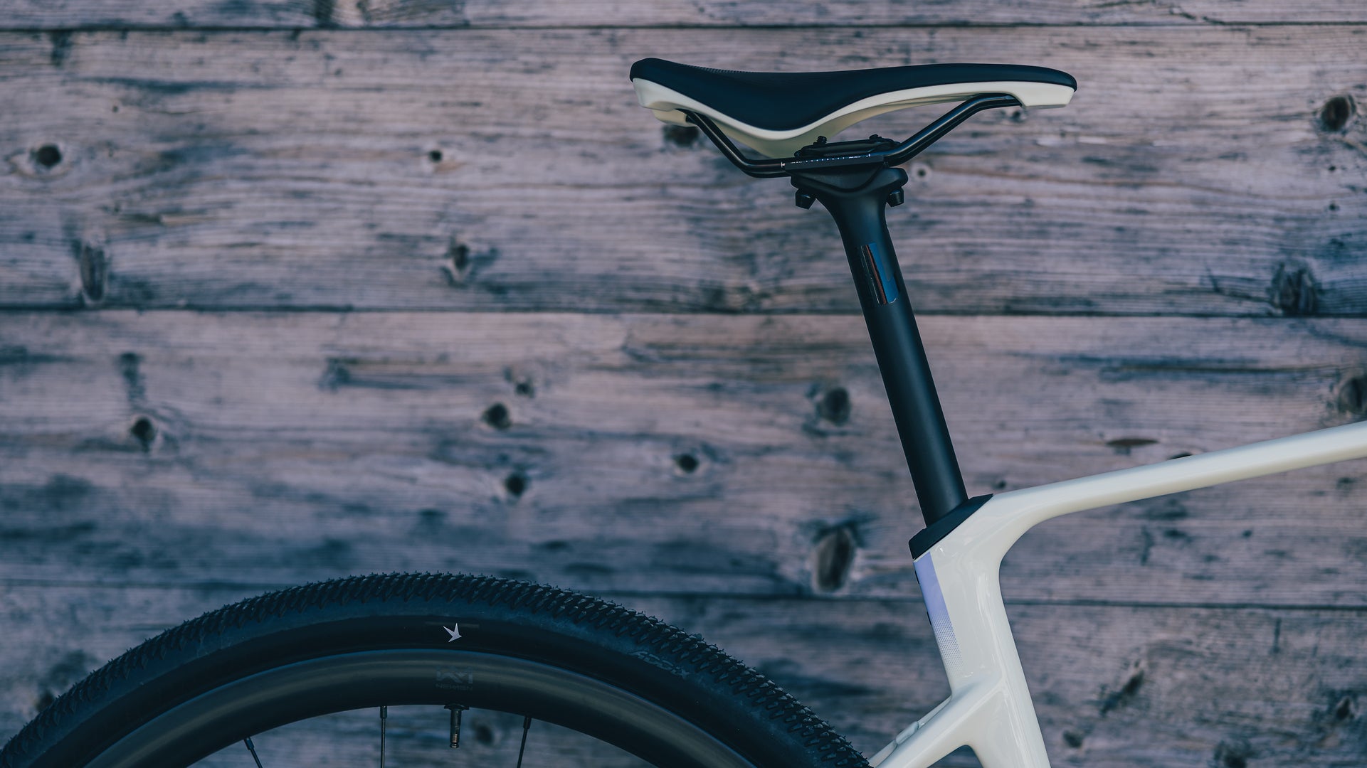 CUBE NUROAD C:62 PRO GRAVEL BIKE 2027 MELLOWYELLOW 'N' LILAC