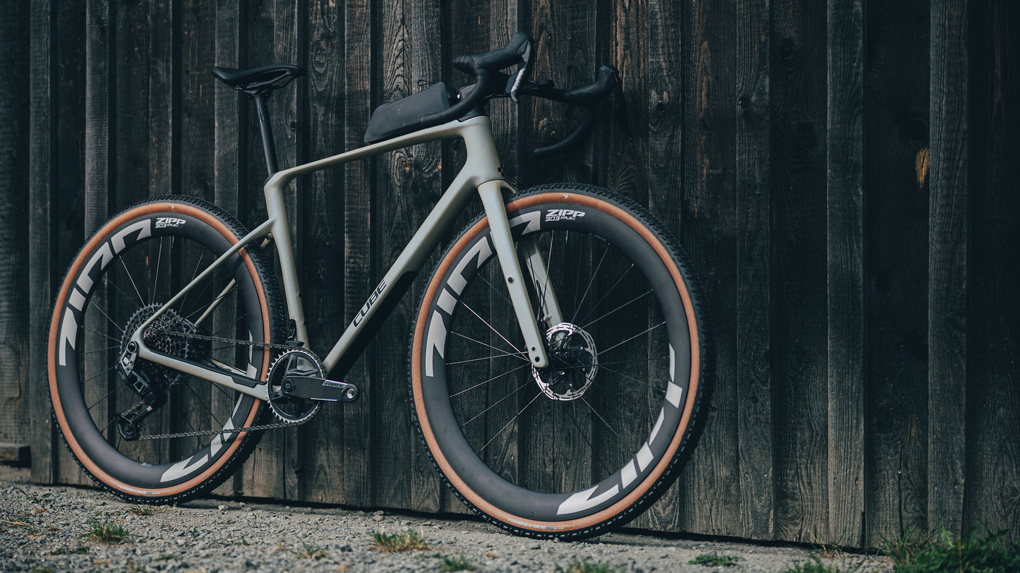 CUBE NUROAD C:62 SLX GRAVEL BIKE 2027 GLINTSAND 'N' BLACK