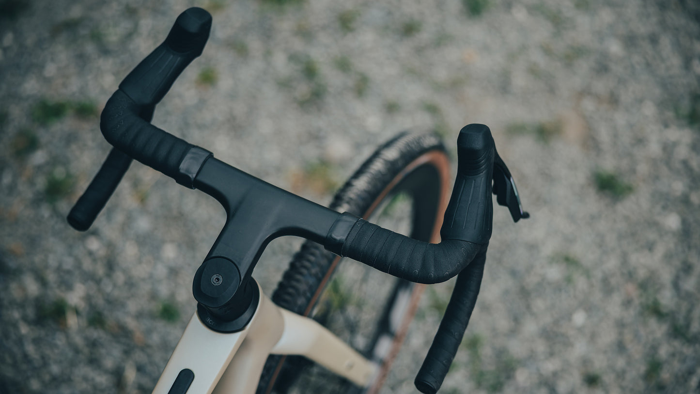 CUBE NUROAD C:62 SLX GRAVEL BIKE 2027 GLINTSAND 'N' BLACK