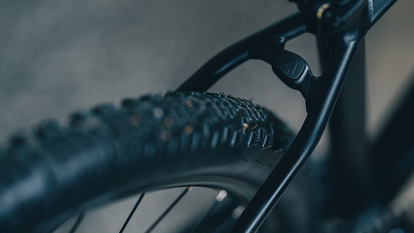 CUBE AIM SLT HARDTAIL MTB BIKE 2027 SOOT 'N' BLACK