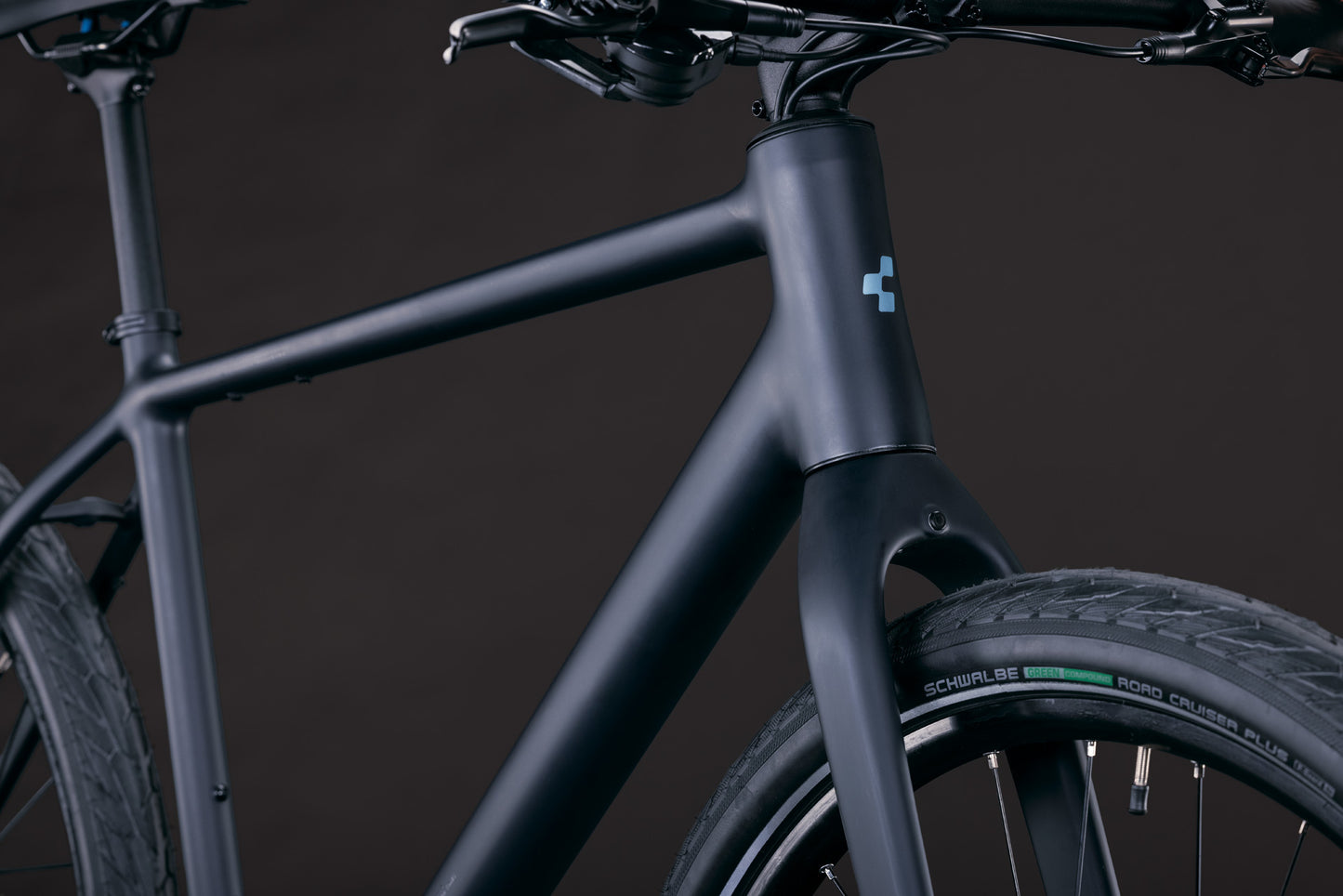 CUBE EDITOR PRO FITNESS BIKE 2027 NIGHT 'N' CHROME