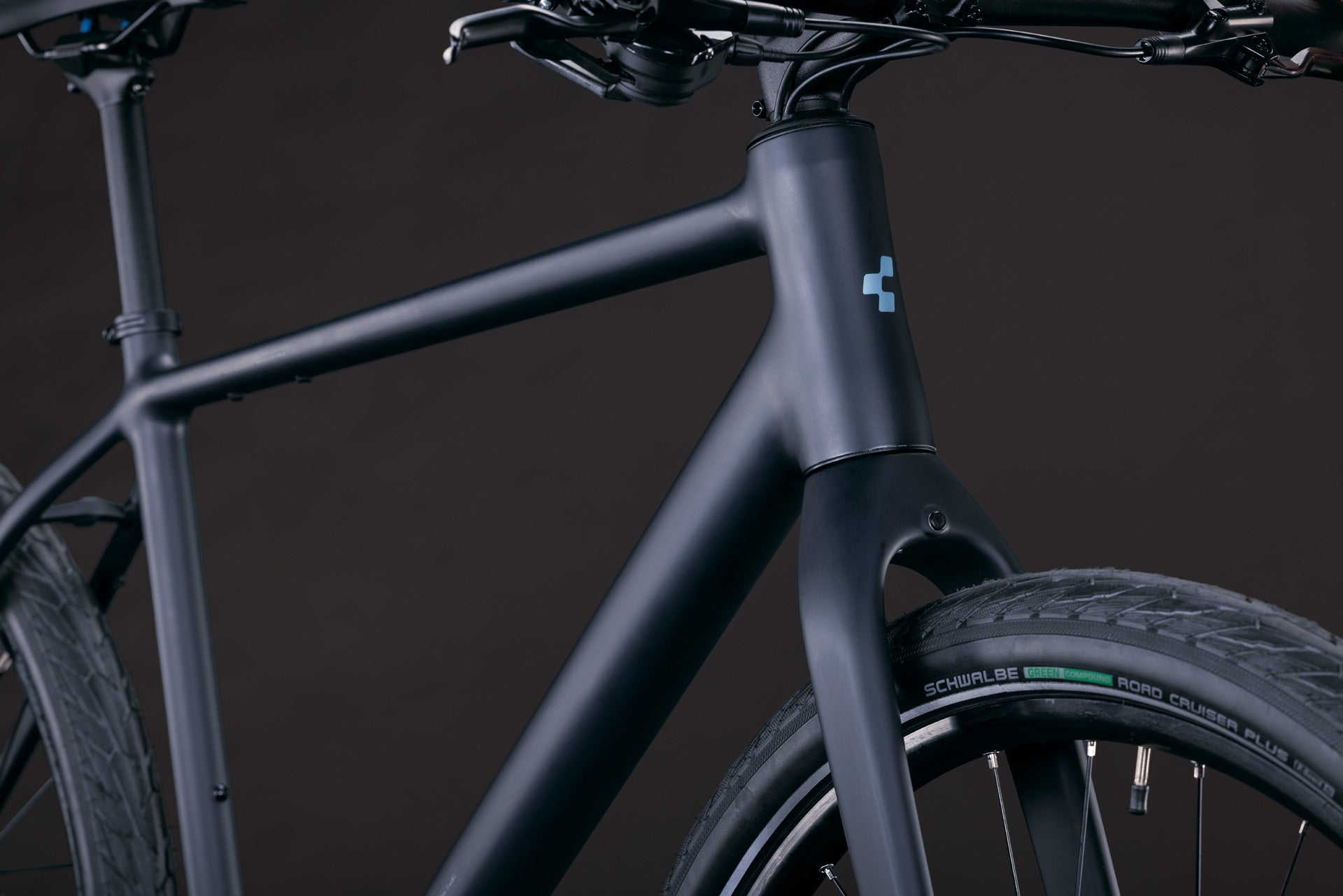 CUBE EDITOR PRO FITNESS BIKE 2027 NIGHT 'N' CHROME