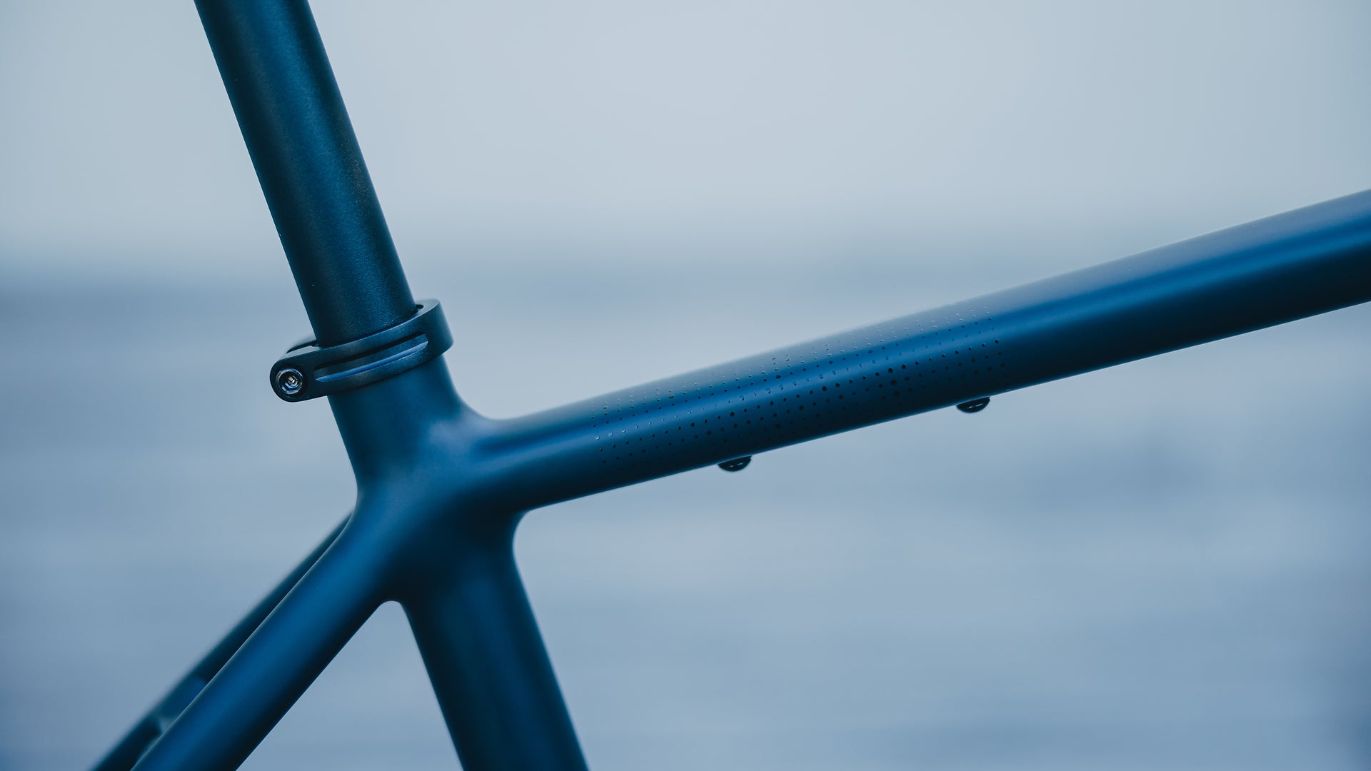 CUBE EDITOR PRO FITNESS BIKE 2027 NIGHT 'N' CHROME