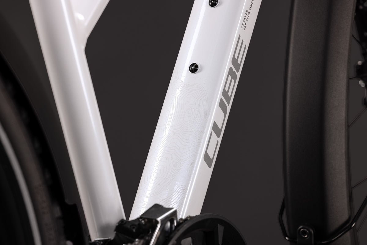 CUBE NATURE PRO FE TREKKING BIKE 2027 METALLICWHITE 'N' REFLEX (TRAPEZE)