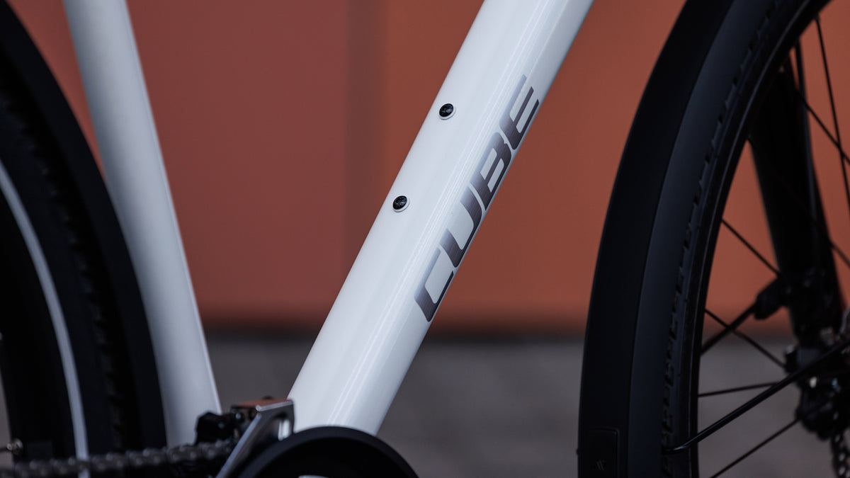 CUBE KATHMANDU PRO TOURING BIKE 2027 METALLICWHITE 'N' CHROME
