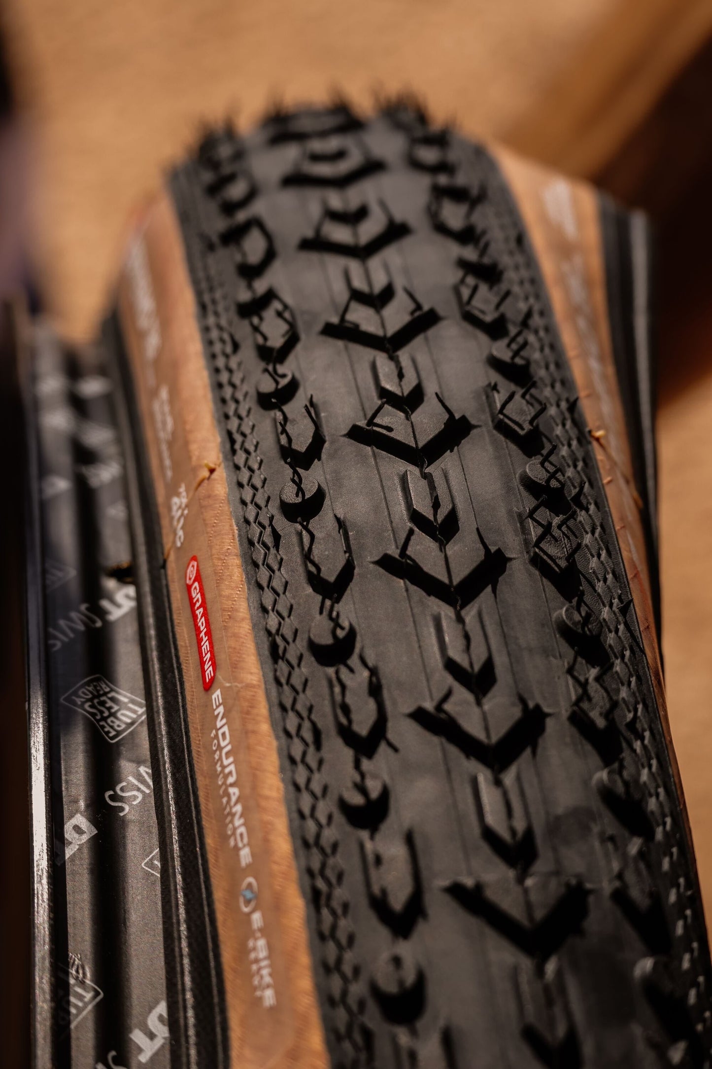 VITTORIA TERRENO T80 COARSE LOOSE 700C GRAVEL ENDURANCE TLR E-50 FOLDING TYRE BROWN