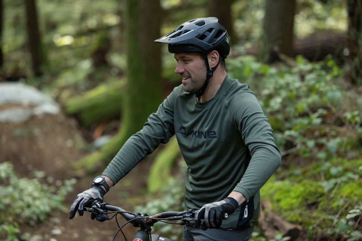 LAZER JACKAL KINETICORE MTB HELMET MATT BLACK
