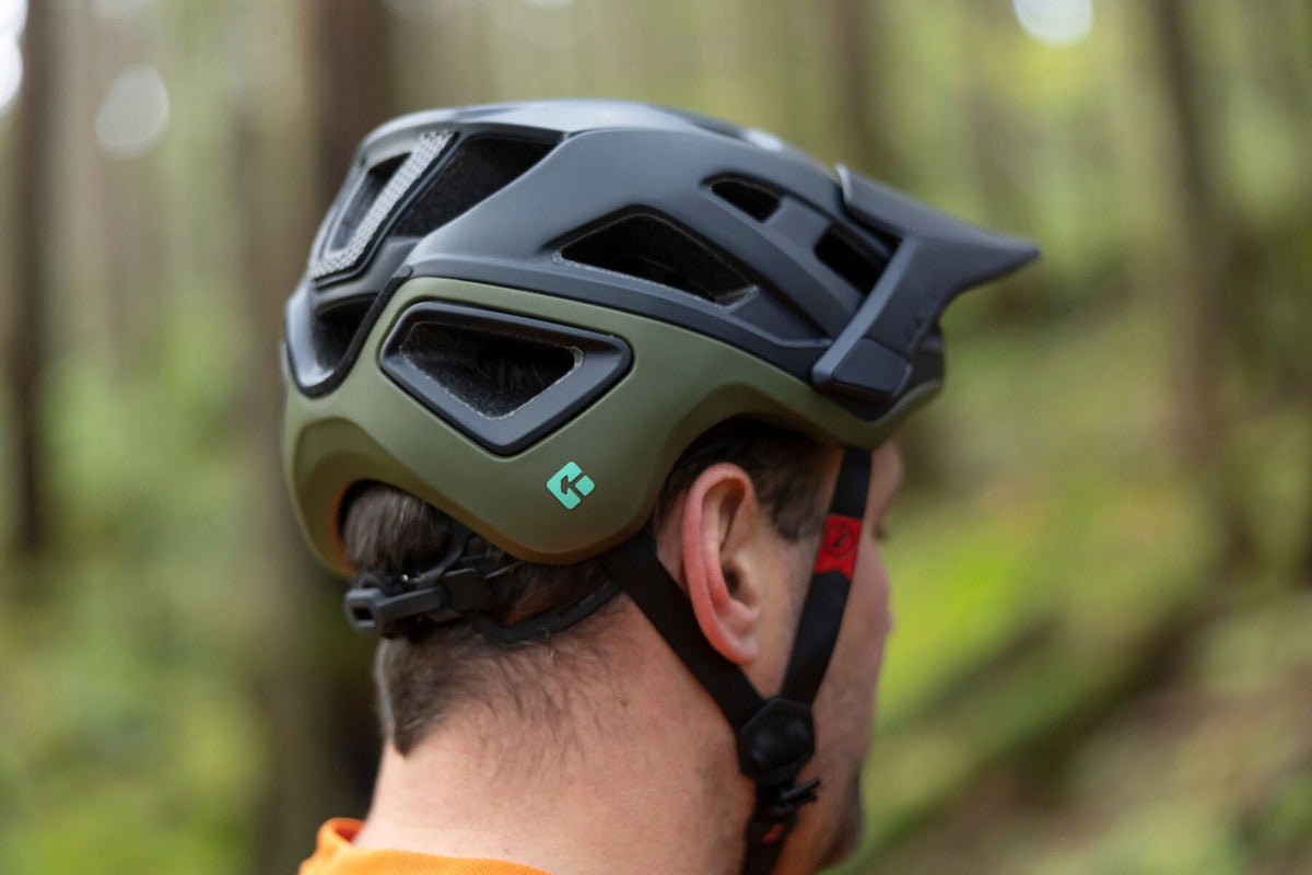 LAZER JACKAL KINETICORE MTB HELMET MATT BLACK