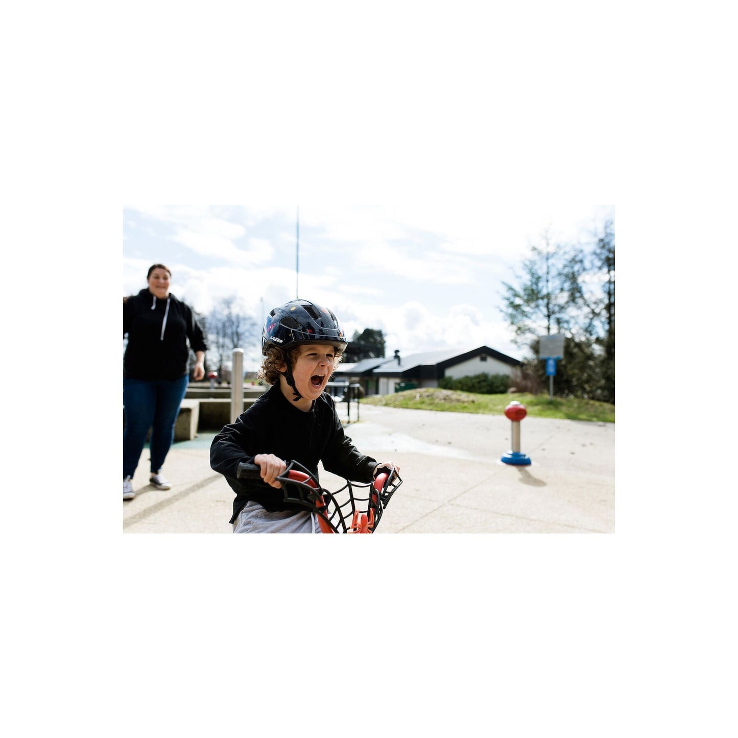 LAZER NUTZ KINETICORE UNI-YOUTH HELMET 2.0