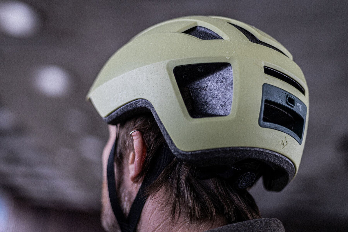 LAZER VERDE KINETICORE URBAN HELMET MATT LEMONGRASS