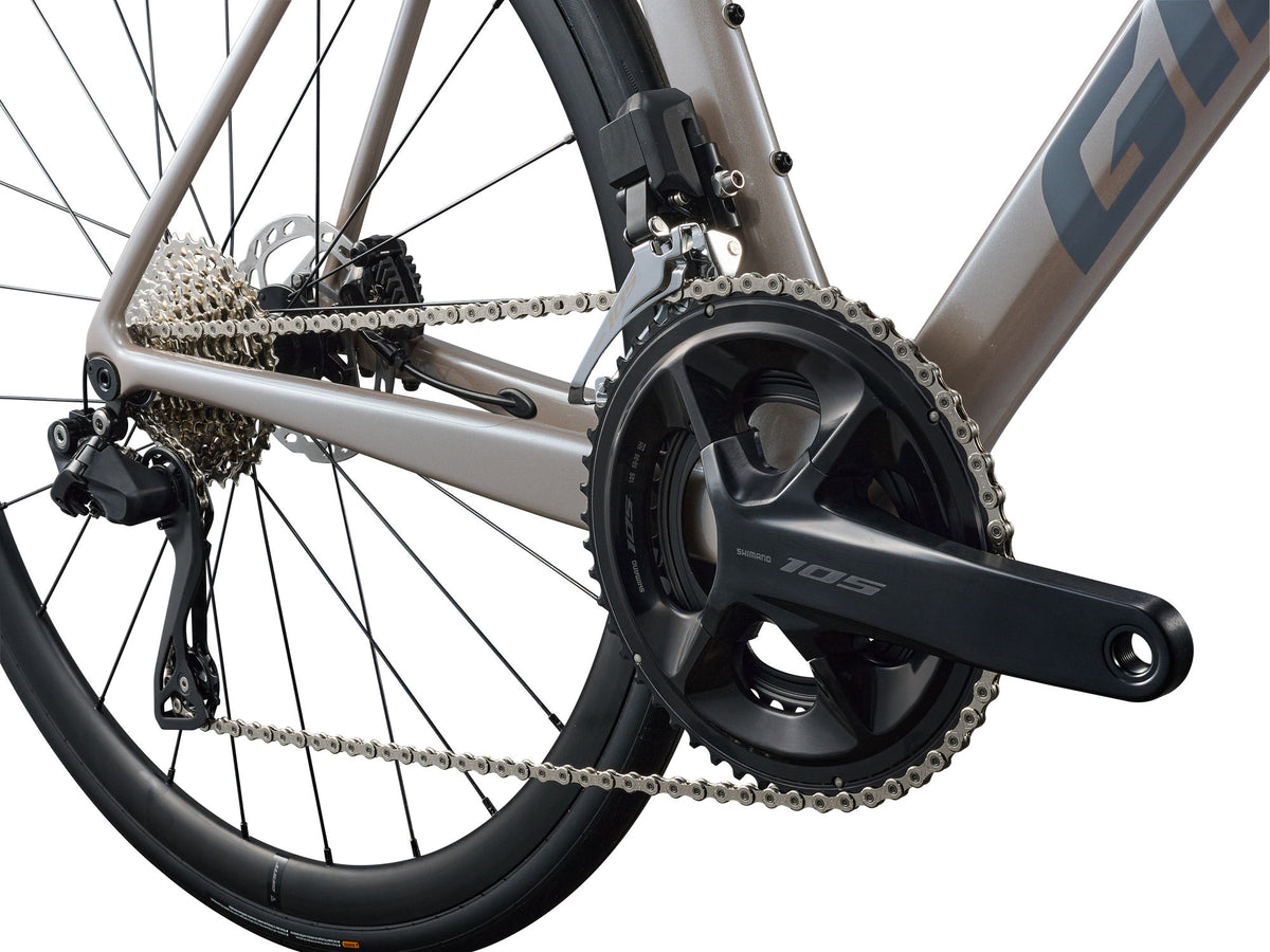 GIANT TCR ADVANCED 1 105 Di2 ROAD BIKE 2027 CAMEL SILK