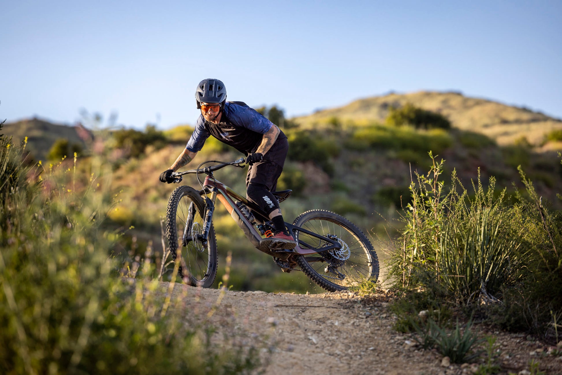 GIANT REIGN ADVANCED PRO 0 FULL SUSPENSION MTB BIKE 2023 GLOSS MESSIER/MATT CARBON SMOKE