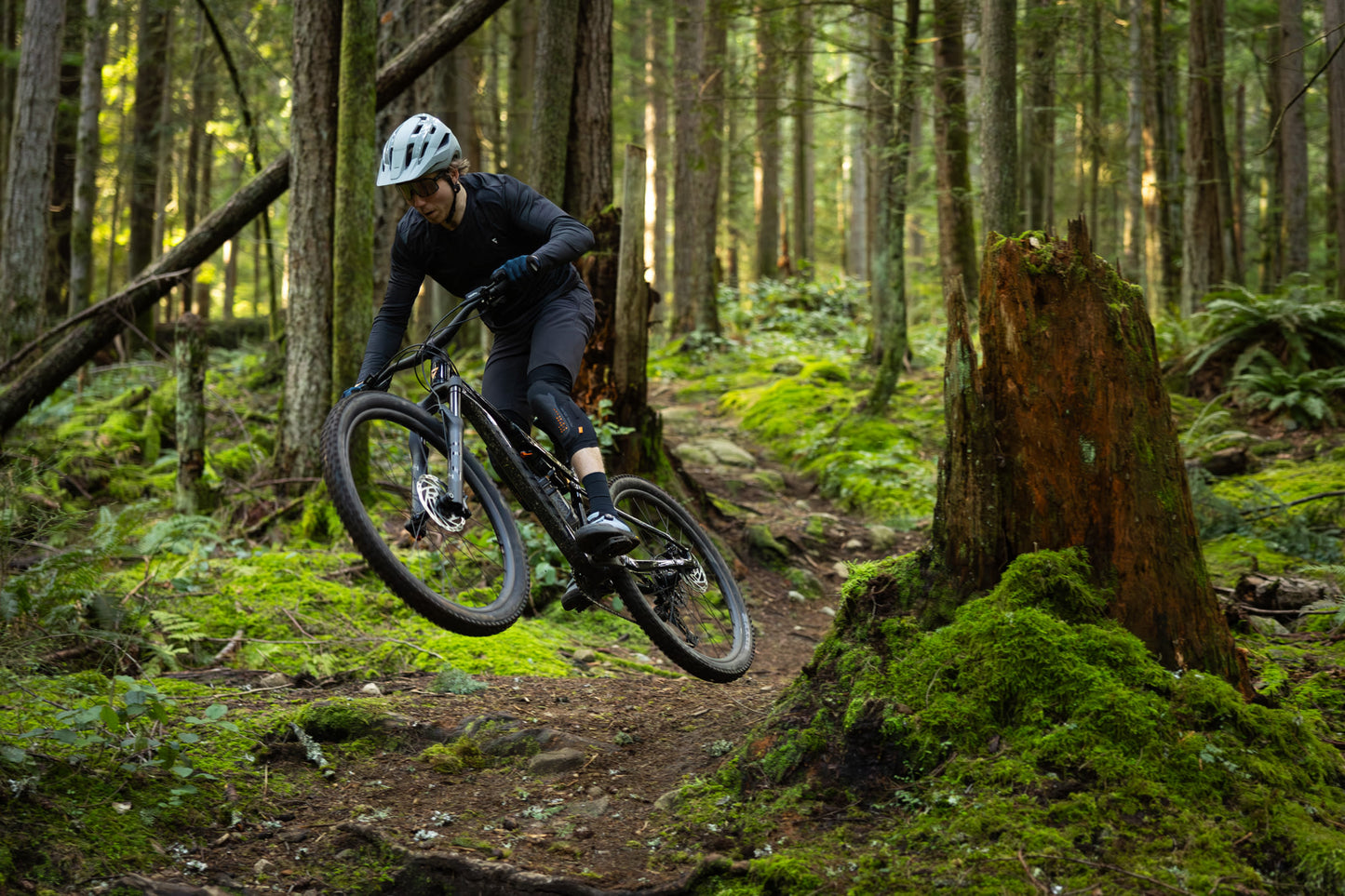 GIANT STANCE FULL SUSPENSION MTB BIKE 2027 BLACK