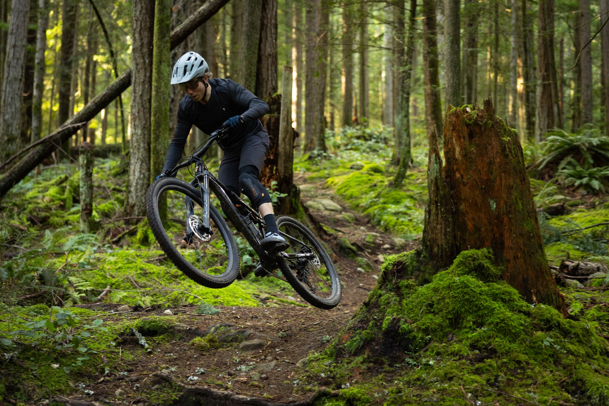 GIANT STANCE FULL SUSPENSION MTB BIKE 2027 BLACK
